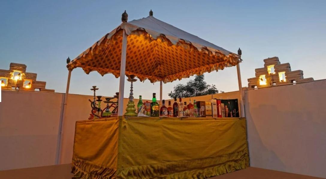 Sunny Desert Camp Kūri 外观 照片