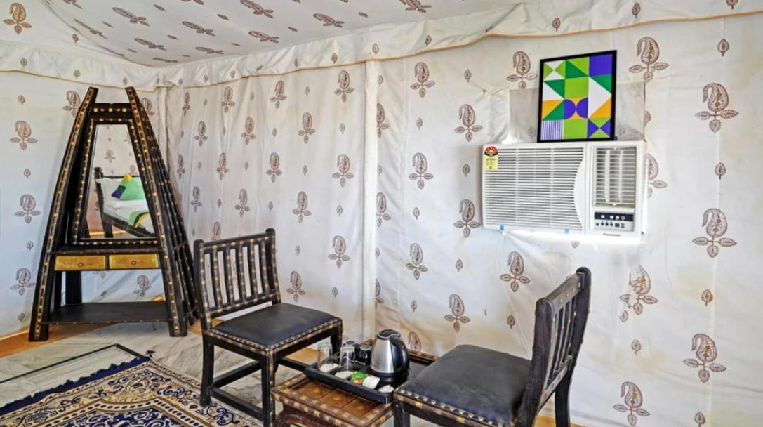 Sunny Desert Camp Kūri 外观 照片